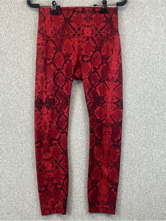 lululemon athletica Pants - Lululemon Pants Womens 6 Red Snake Print High Rise Inseam 25” Leggings Yoga